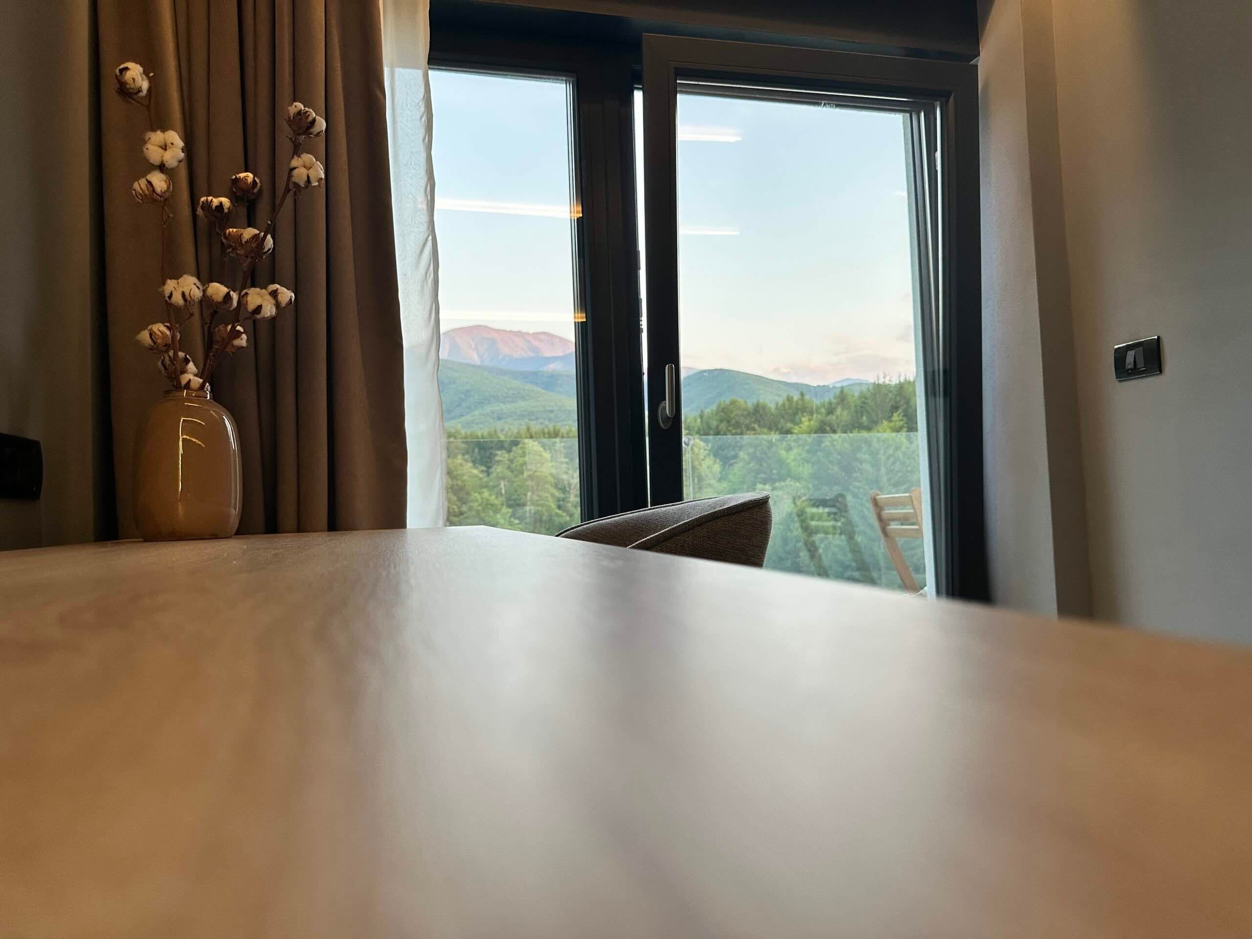 Cameră cu balcon